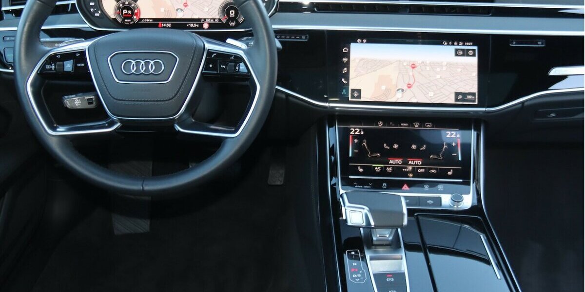 Audi A8 50 TDI/LEDER/PANORAMA/HEAD UP/BANG & OLUFSEN 58.000 km 56.900 &euro; Villingen-Schwenningen 78054