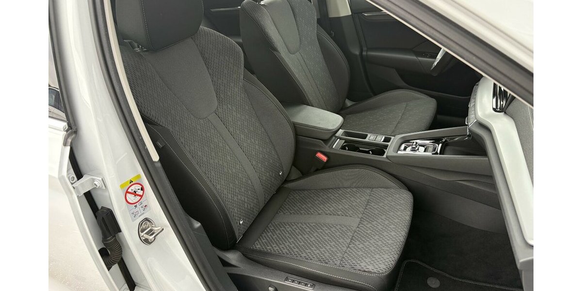 Skoda Octavia 2.0 TDI Combi Style MEMORY/NAVI/CARPLAY 84.033 km 21.800 &euro; Villingen-Schwenningen 78054