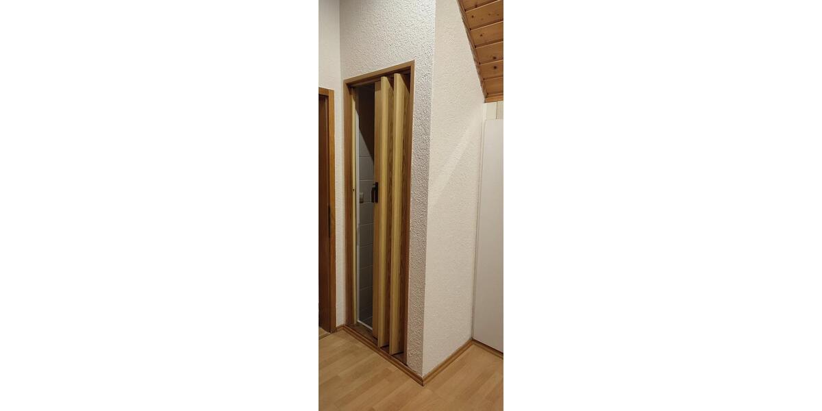 Dachgeschoßwohnung Villingen-Schwenningen Schwenningen - 2 Zimmer, 45 m&sup2;, 600&euro; | Angebot:25632672