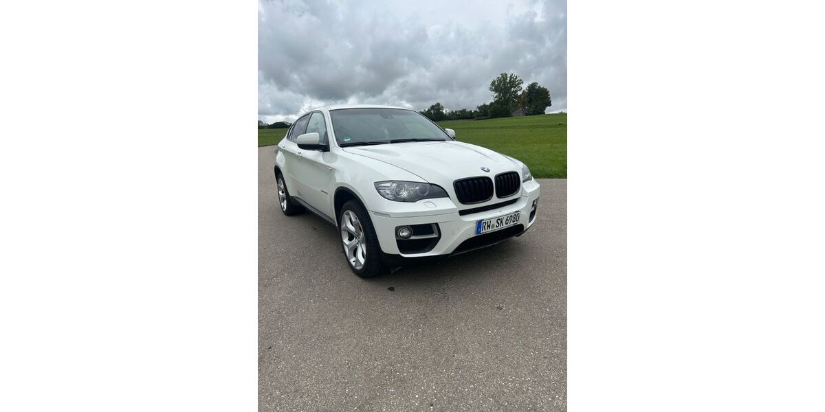 BMW X6 225.000 km 14.999 &euro; Dunningen 78655