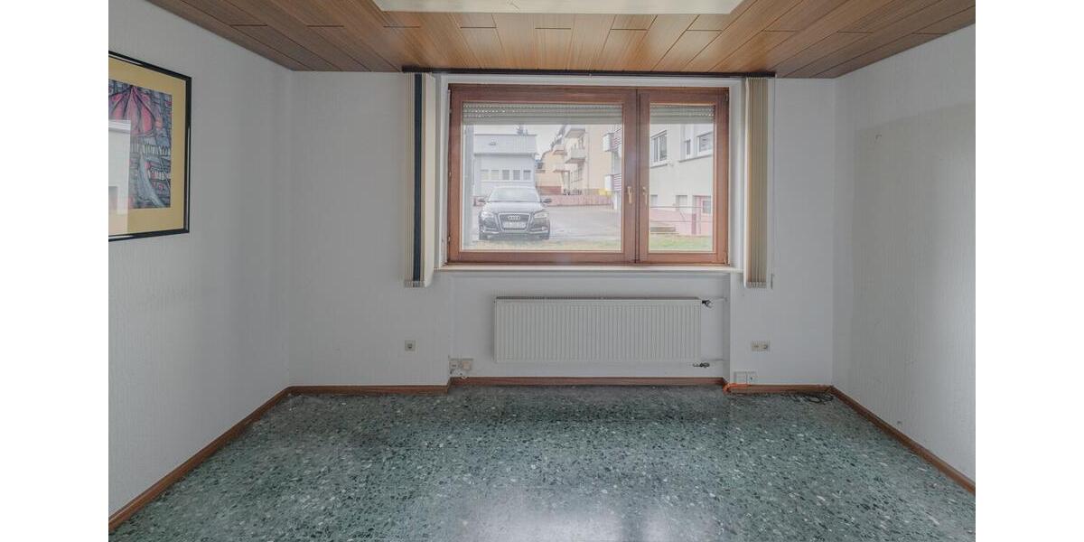 Gewerbeobjekt Villingen-Schwenningen Schwenningen - 585&euro; | Angebot:23642249