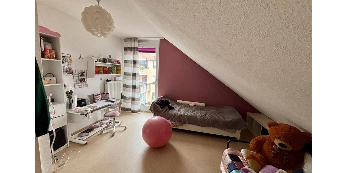 Doppelhaushälfte Villingen-Schwenningen Schwenningen - 5.5 Zimmer, 136 m&sup2;, 459.000&euro; | Angebot:26048202