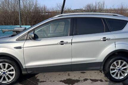 Ford Kuga 85.000 km 12.500 &euro; Villingen-Schwenningen (Mühlhausen) 78056