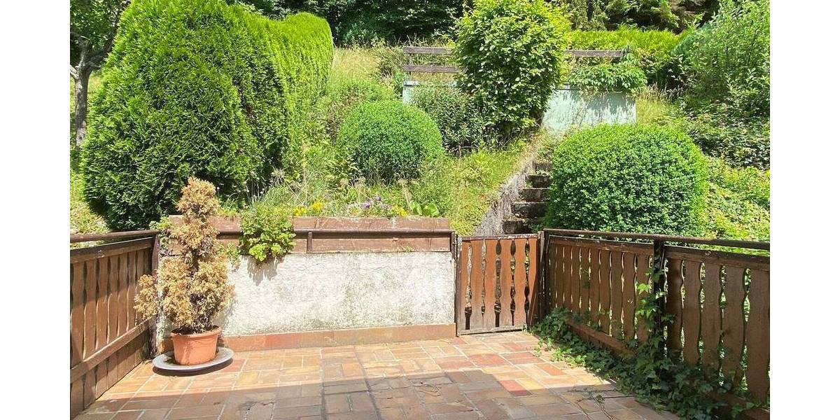 Doppelhaushälfte Reichenbach - 6 Zimmer, 124 m&sup2;, 130.000&euro; | Angebot:25671596