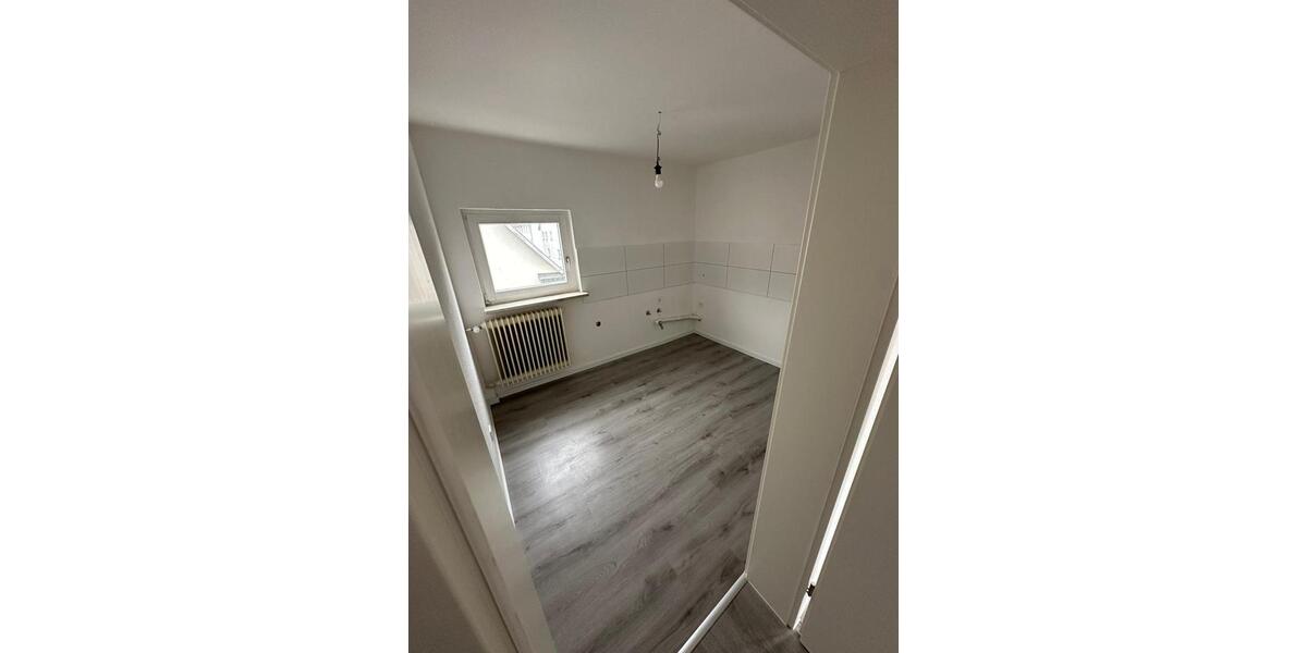 Etagenwohnung Tuttlingen - 5 Zimmer, 100 m&sup2;, 1.200&euro; | Angebot:25150366