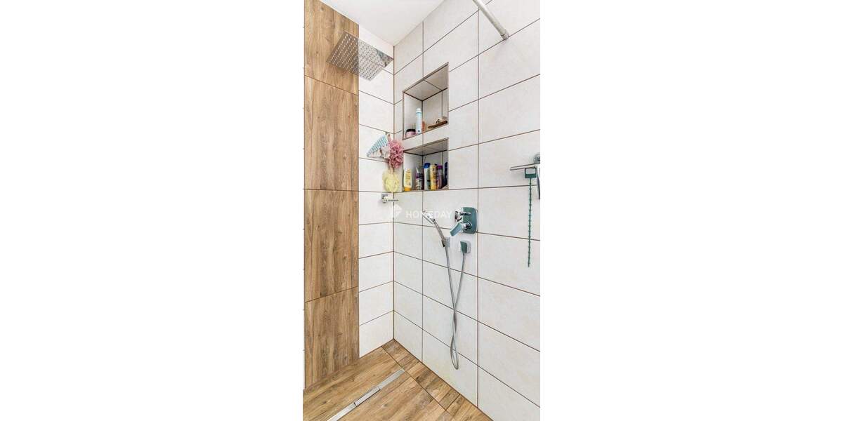 Mehrfamilienhaus, Wohnhaus Dunningen - 9 Zimmer, 240 m&sup2;, 1.180.000&euro; | Angebot:25685641