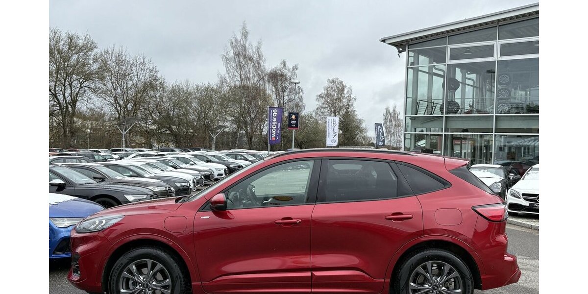 Ford Kuga Plug-In Hybrid ST-Line HEADUP/NAVI/KAMERA 29.500 km 20.900 &euro; Villingen-Schwenningen 78054