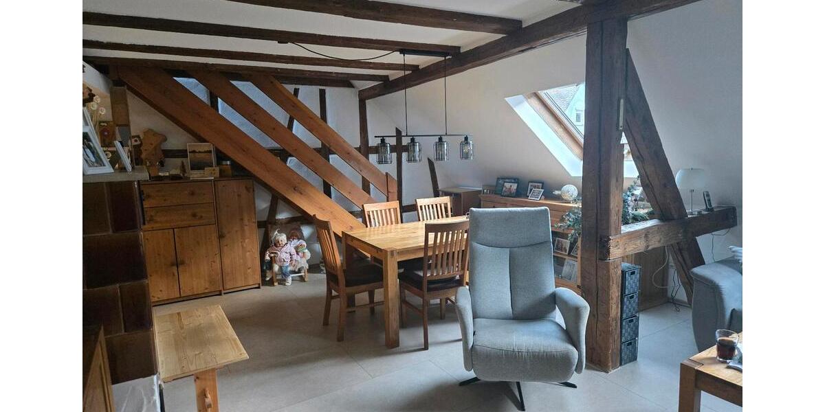Dachgeschoßwohnung Oberndorf am Neckar - 4.5 Zimmer, 101 m&sup2;, 88.000&euro; | Angebot:27230214