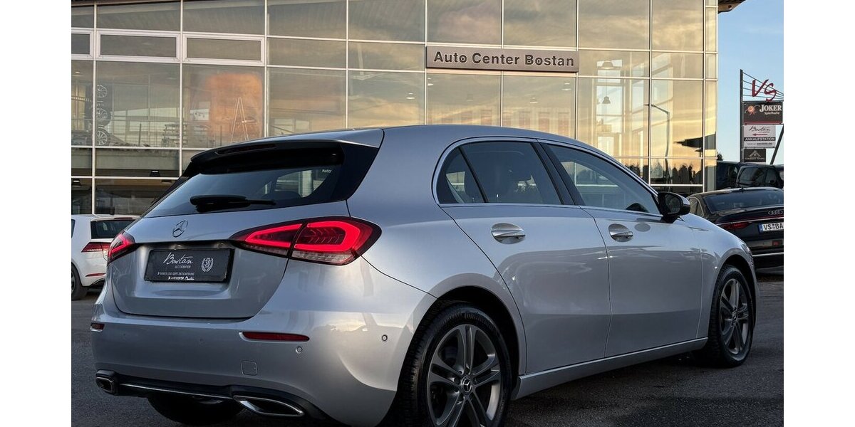 Mercedes-Benz A 250 BUSSINES/NAVIGATION/HIGHPERFORMACE-LED/PDC 123.953 km 19.900 &euro; Villingen-Schwenningen 78054