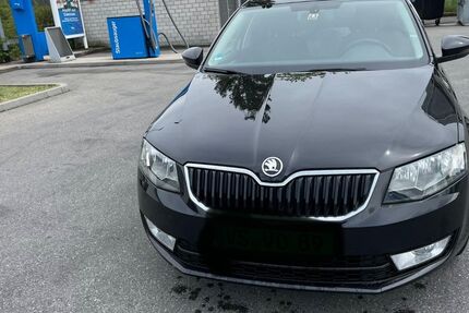 Skoda Octavia 185.000 km 9.900 &euro; Blumberg 78176