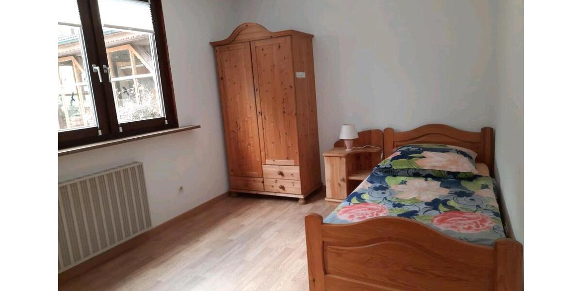 Einfamilienhaus Furtwangen im Schwarzwald - 13 Zimmer, 300 m&sup2;, 475.000&euro; | Angebot:25322574