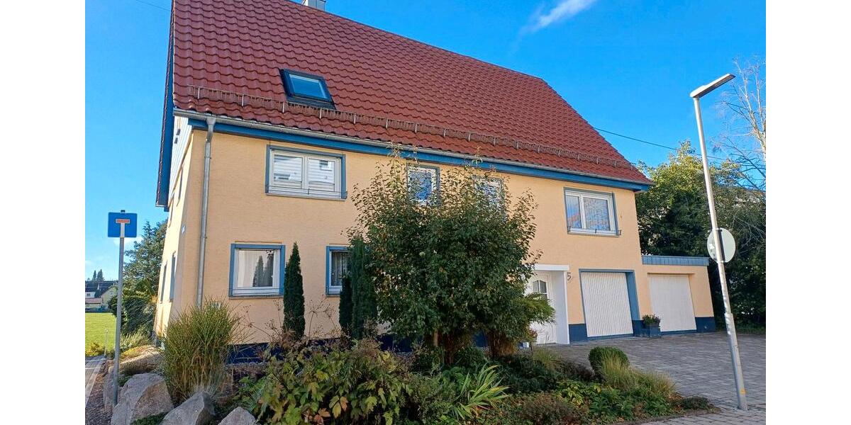 Mehrfamilienhaus, Wohnhaus Tuningen - 12 Zimmer, 241 m&sup2;, 410.000&euro; | Angebot:25375091
