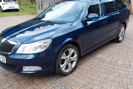 Skoda Octavia 158.000 km 5.250 &euro; Vöhrenbach 78147