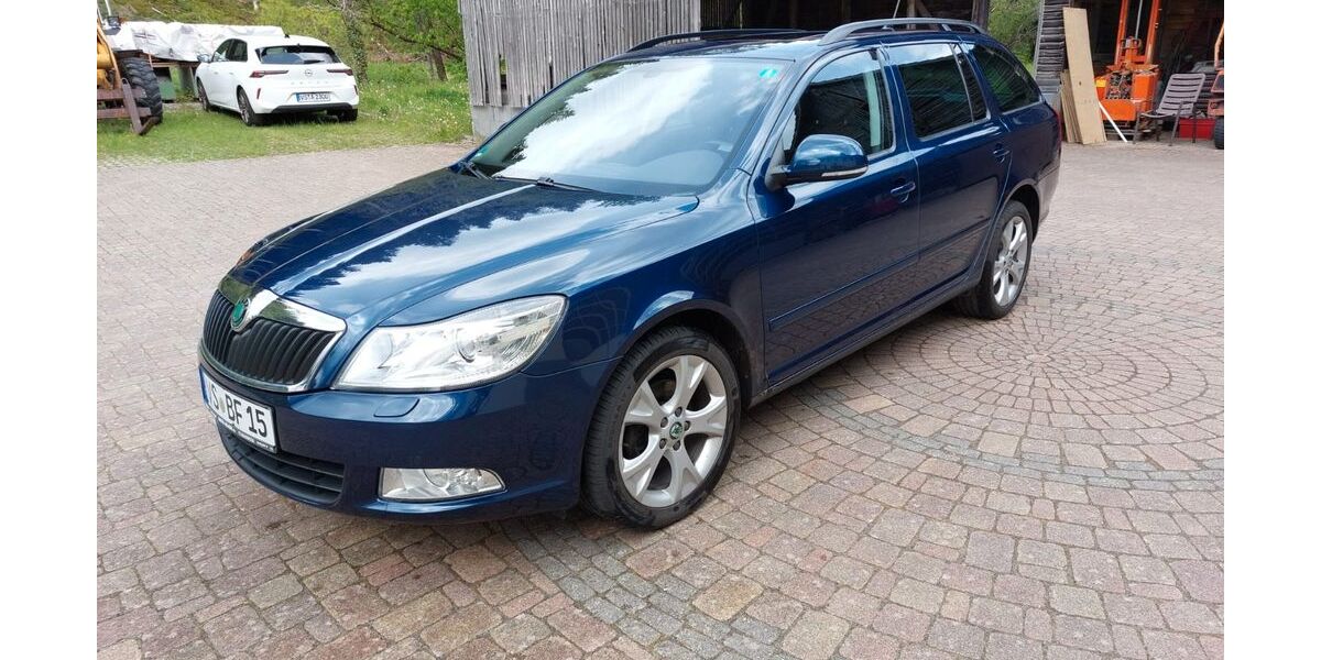 Skoda Octavia 158.000 km 5.250 &euro; Vöhrenbach 78147