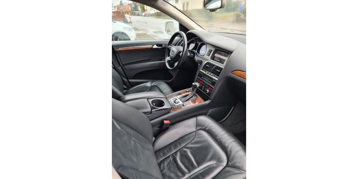 Audi Q7 218.700 km 14.100 &euro; Rottweil 78628