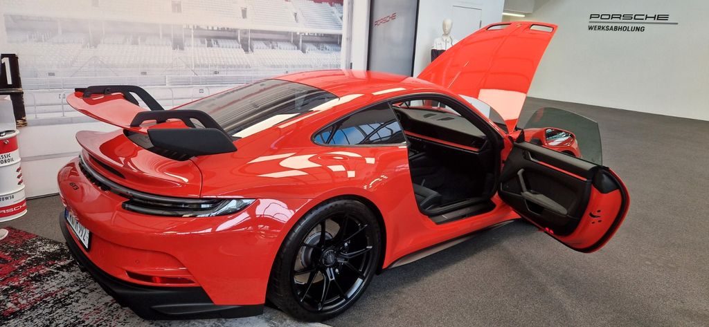 Porsche 992 10.987 km 181.900 &euro; Villingendorf 78667