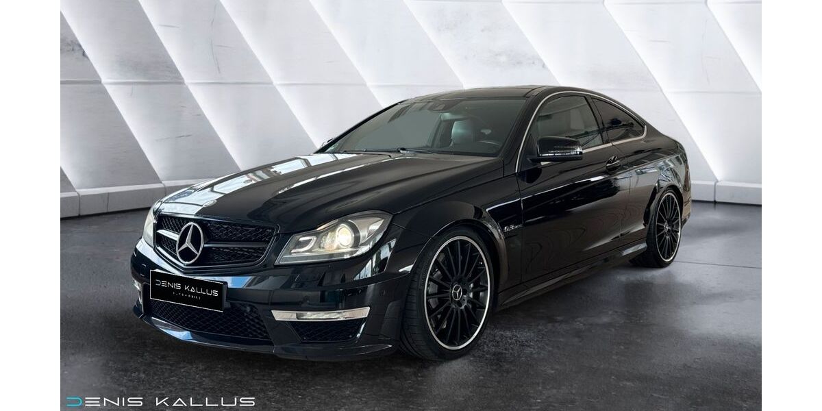 Mercedes-Benz C 63 AMG 181.254 km 34.900 &euro; Trossingen 78647