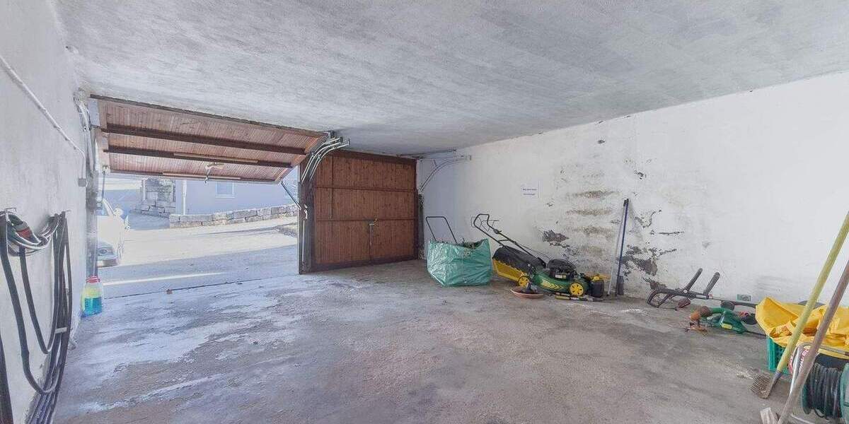 Mehrfamilienhaus, Wohnhaus Niedereschach - 1 Zimmer, 236 m&sup2;, 209.000&euro; | Angebot:25744849