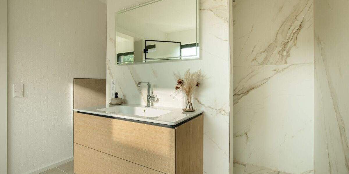 Einfamilienhaus Friedenweiler / Rötenbach Rötenbach - 7 Zimmer, 194 m&sup2;, 825.000&euro; | Angebot:25772009