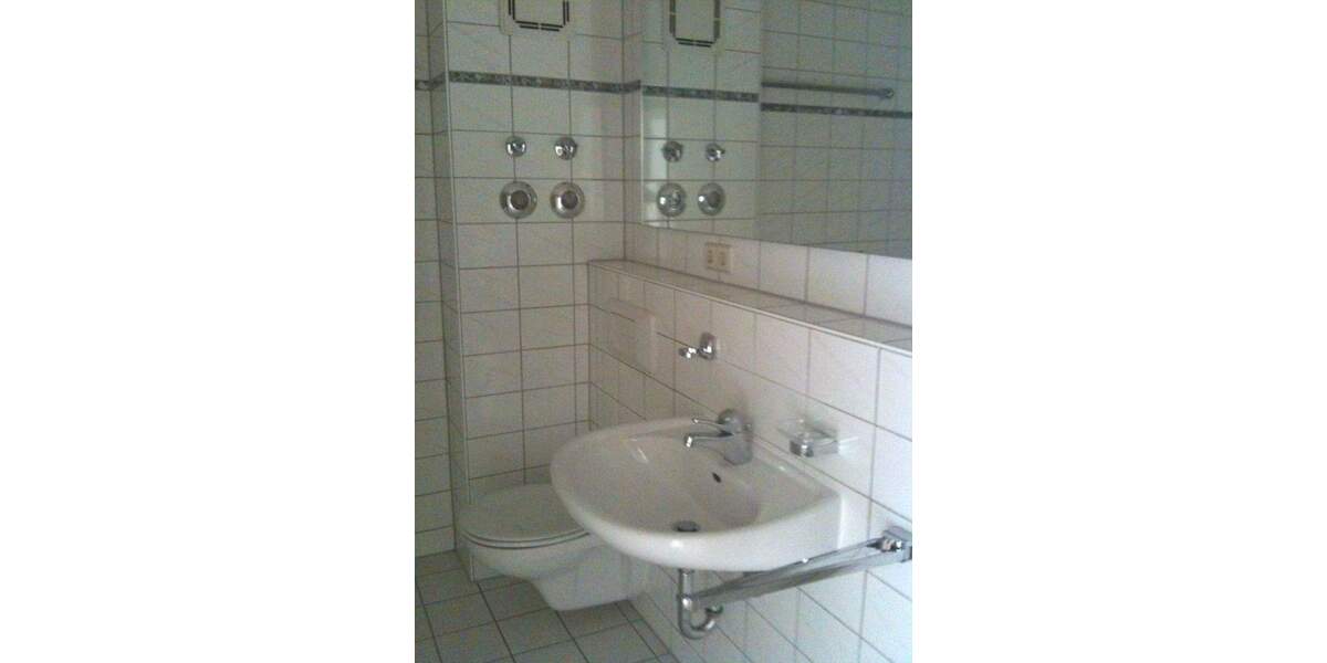 Etagenwohnung Trossingen - 3 Zimmer, 75 m&sup2;, 700&euro; | Angebot:26029595