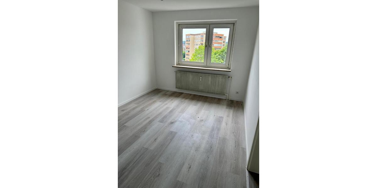 Einfamilienhaus Villingen-Schwenningen Schwenningen - 5 Zimmer, 152 m&sup2;, 1.350&euro; | Angebot:25719338