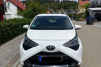 Toyota Aygo (X) 120.000 km 6.900 &euro; Titisee-Neustadt 79822