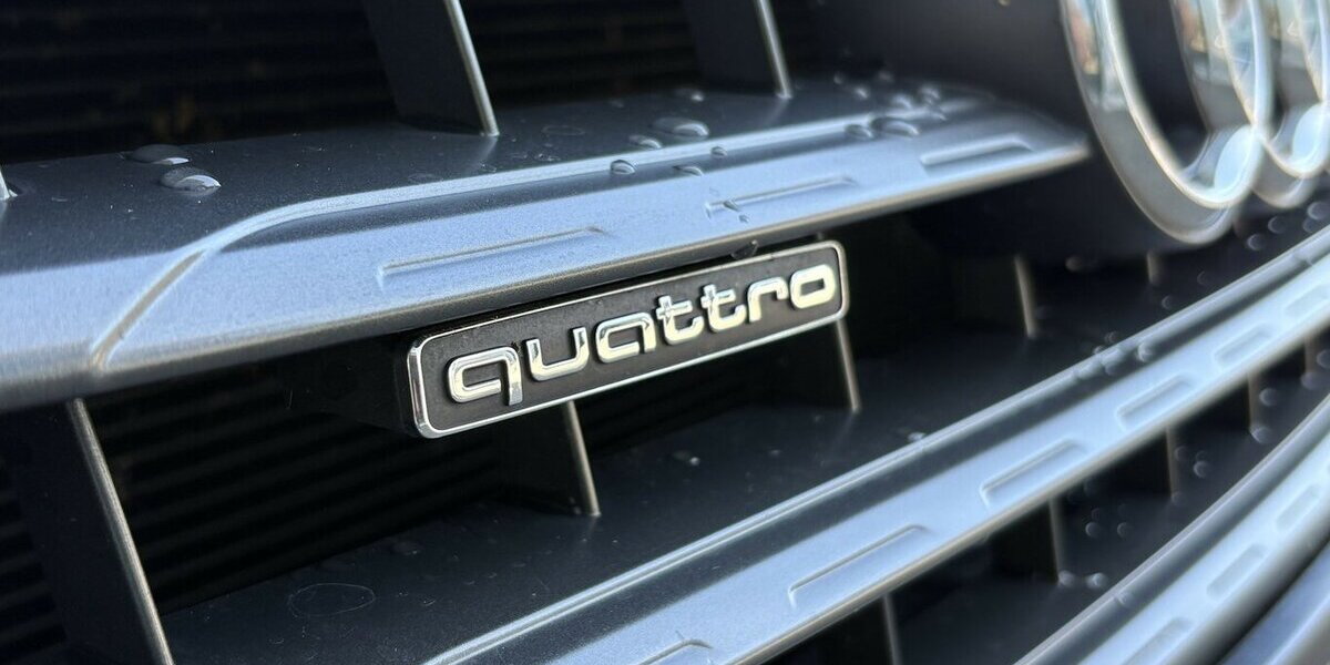 Audi Q3 2.0 TDI design Quattro DSG/LED/SHZ/NAVI/TEMPO 38.700 km 19.900 &euro; Villingen-Schwenningen 78054