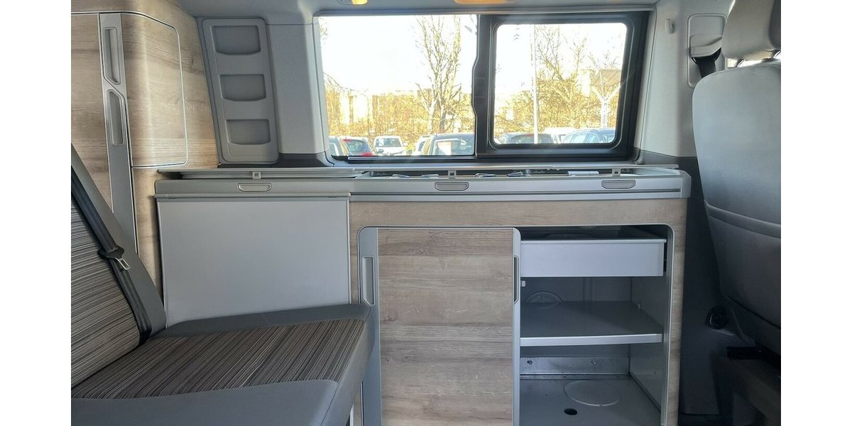 VW T6.1 California Coast KAMERA/NAVI/SHZ/1.HAND 55.190 km 48.800 &euro; Villingen-Schwenningen 78054