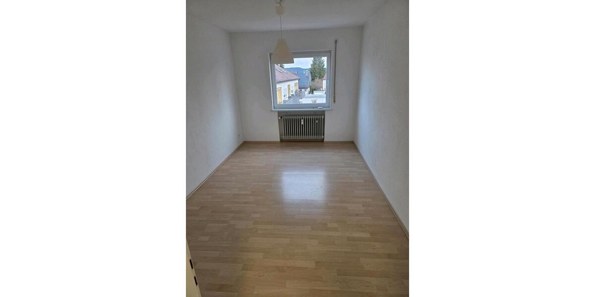 Etagenwohnung Villingen-Schwenningen Schwenningen - 3 Zimmer, 74 m&sup2;, 800&euro; | Angebot:25517093