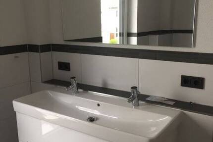 Wohnung Villingen-Schwenningen Schwenningen - 2 Zimmer, 72 m&sup2;, 800&euro; | Angebot:25669184