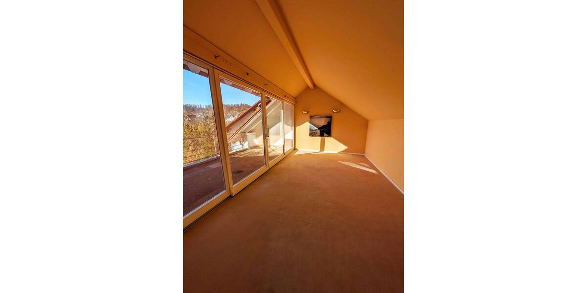 Einfamilienhaus Tuttlingen - 8 Zimmer, 299 m&sup2;, 550.000&euro; | Angebot:25708565