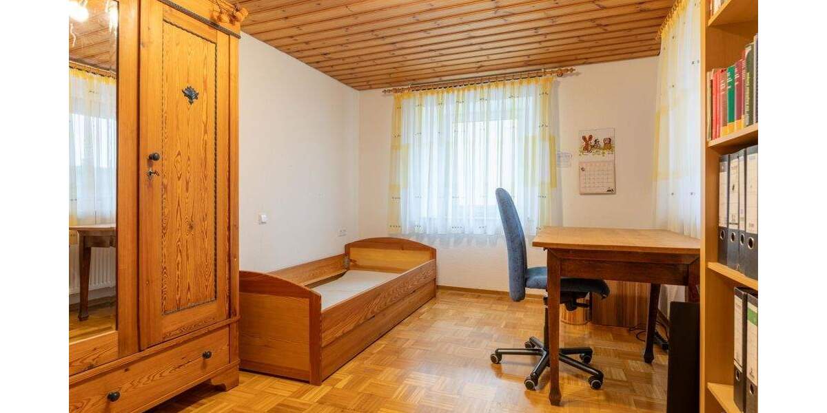 Bauernhaus, Landhaus Hüfingen Fürstenberg - 6 Zimmer, 262 m&sup2;, 379.000&euro; | Angebot:25671057