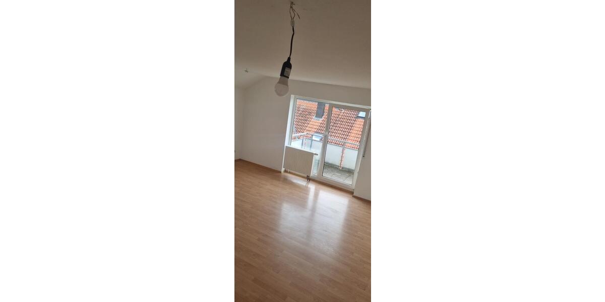 Dachgeschoßwohnung Trossingen - 2 Zimmer, 50 m&sup2;, 168.000&euro; | Angebot:25791431