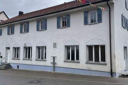 Haus Böttingen - 7 Zimmer, 317 m&sup2;, 280.000&euro; | Angebot:25728860