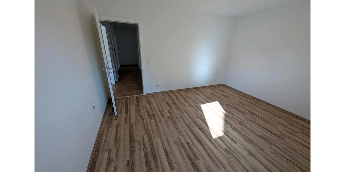 Etagenwohnung Bad Dürrheim - 3 Zimmer, 100 m&sup2;, 1.000&euro; | Angebot:25943001
