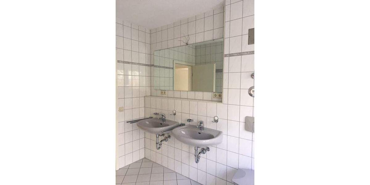Etagenwohnung Trossingen - 3 Zimmer, 85 m&sup2;, 890&euro; | Angebot:25747334