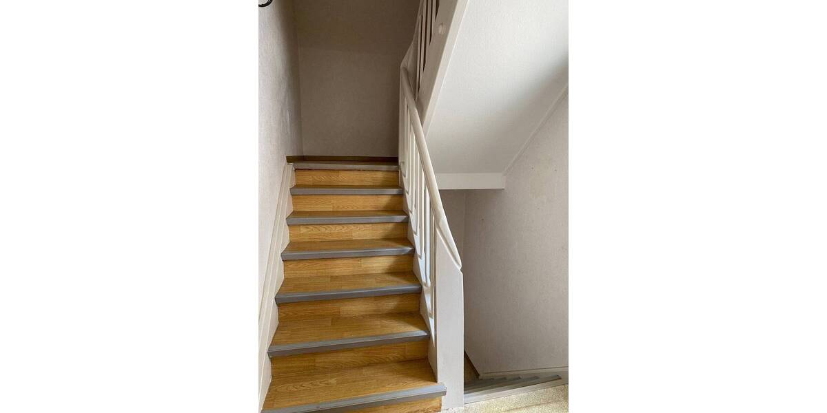 Doppelhaushälfte Reichenbach - 6 Zimmer, 124 m&sup2;, 130.000&euro; | Angebot:25671596