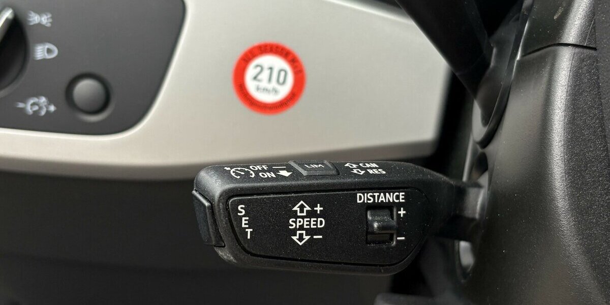Audi A4 40 TDI quattro advanced MATRIX/NAVI/DAB/1HAND 143.535 km 22.900 &euro; Villingen-Schwenningen 78054