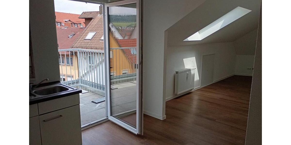 Dachgeschoßwohnung Tuttlingen - 3 Zimmer, 72 m&sup2;, 800&euro; | Angebot:21871380