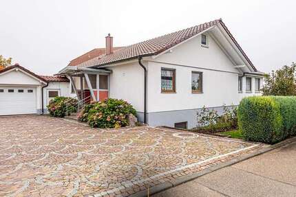 Haus Königsfeld im Schwarzwald - 6 Zimmer, 187 m&sup2;, 378.000&euro; | Angebot:23163316