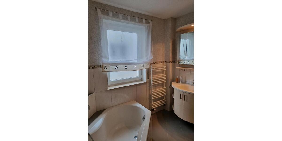 Einfamilienhaus Rottweil - 9 Zimmer, 268 m&sup2;, 686.000&euro; | Angebot:19097822