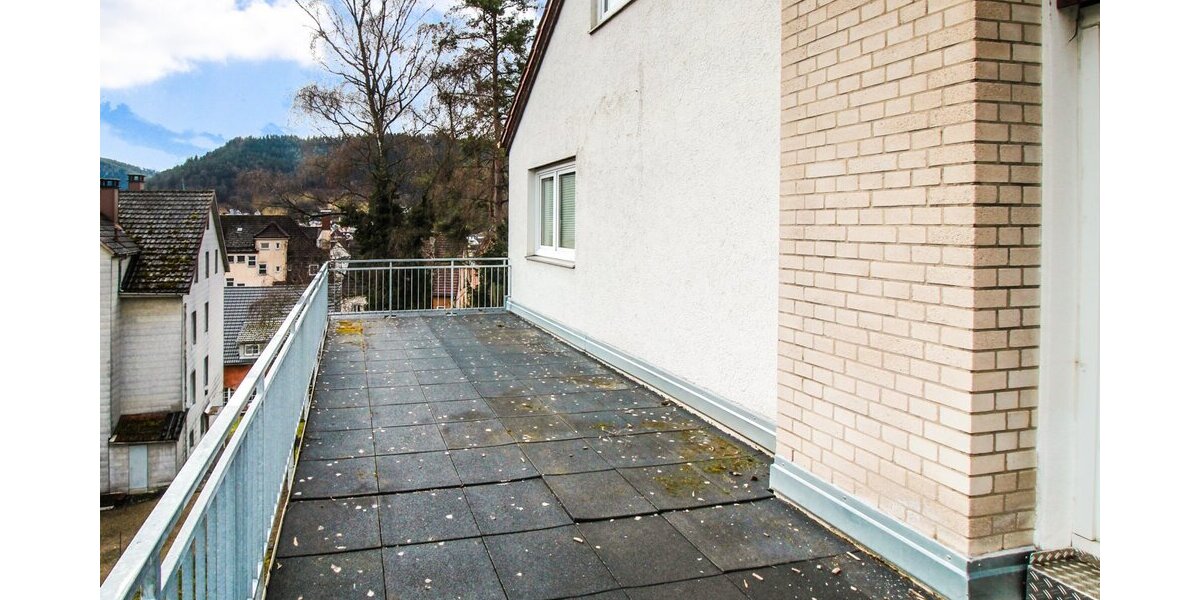 Charmante 3-Zimmer-Wohnung mit Balkon und Dachterrasse in Schramberg - Etagenwohnung Schramberg | Angebot:24982700