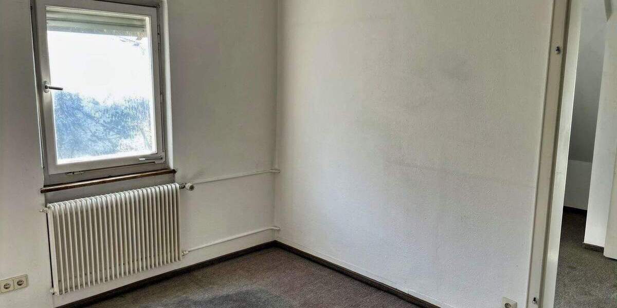 Einfamilienhaus Tuttlingen - 4 Zimmer, 137 m&sup2;, 350.000&euro; | Angebot:25670864