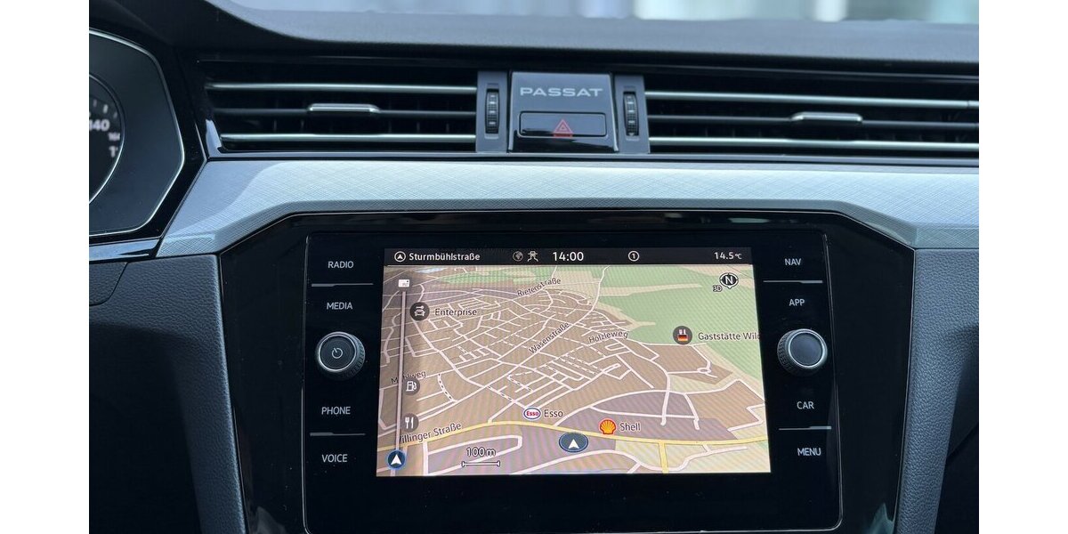 VW Passat 2.0 TDI Variant Business NAVI/KAMERA/ACC 189.309 km 16.900 &euro; Villingen-Schwenningen 78054