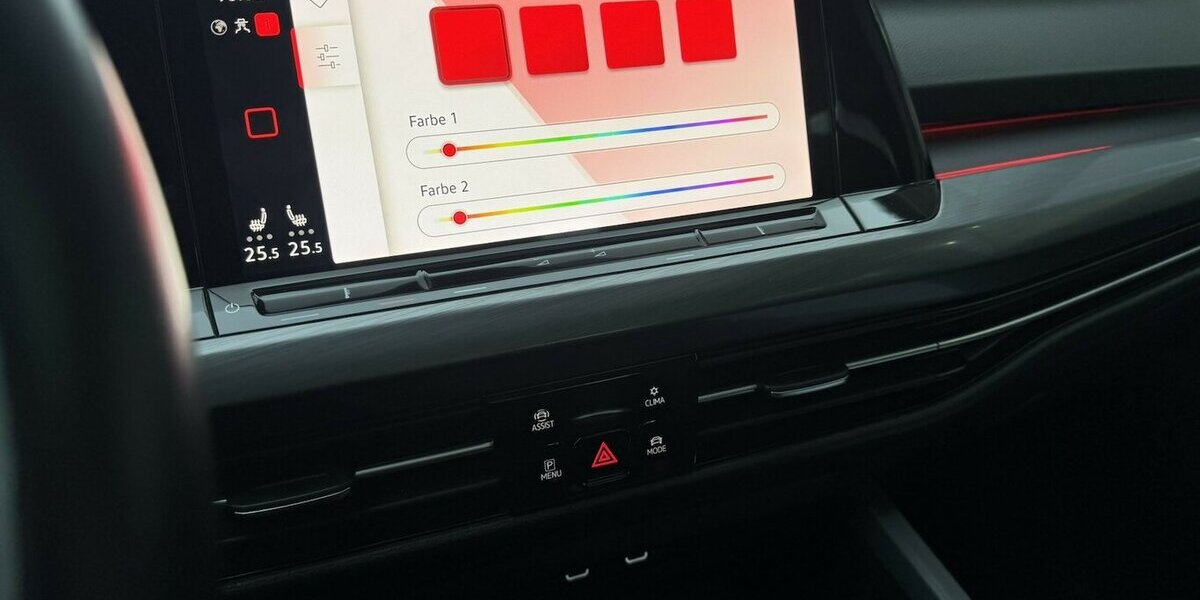 VW Golf 1 ST EDITION VIII LIM. STYLE/MASSAGE/MEMORY 128.913 km 16.800 &euro; Villingen-Schwenningen 78054