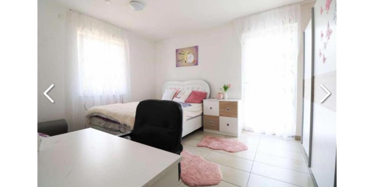 Etagenwohnung Villingen-Schwenningen Schwenningen - 4 Zimmer, 140 m&sup2;, 1.300&euro; | Angebot:25614631