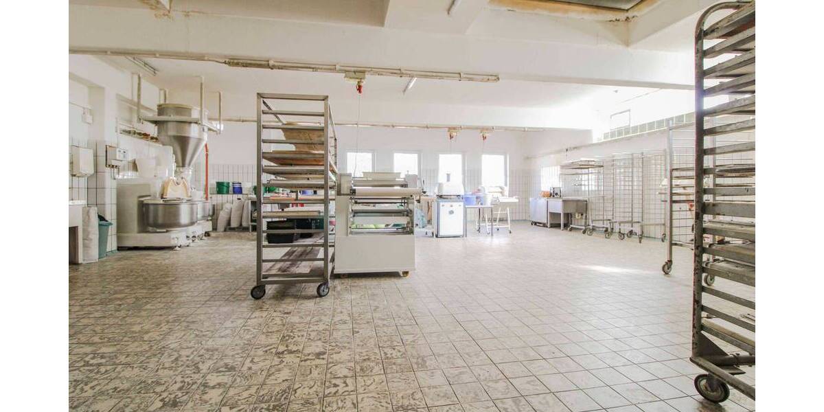 Mehrfamilienhaus, Wohnhaus Königsfeld im Schwarzwald Königsfeld - 1 Zimmer, 417 m&sup2;, 699.000&euro; | Angebot:26037211