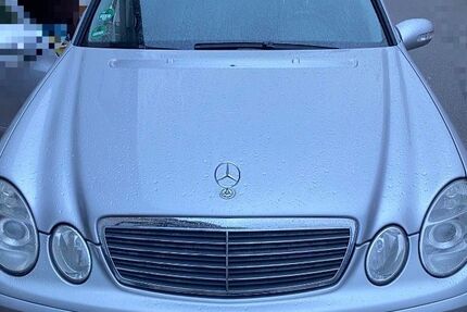 Mercedes-Benz E 220 325.500 km 2.500 &euro; Schömberg 72355
