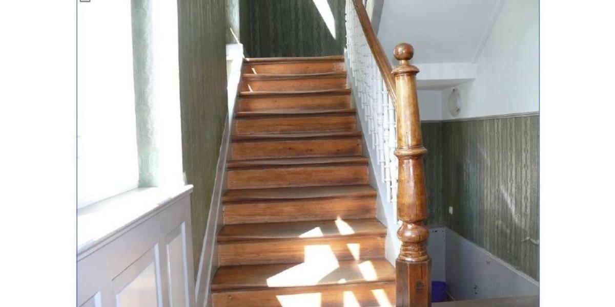 Dachgeschoßwohnung Rottweil - 4 Zimmer, 130 m&sup2;, 1.200&euro; | Angebot:25428428