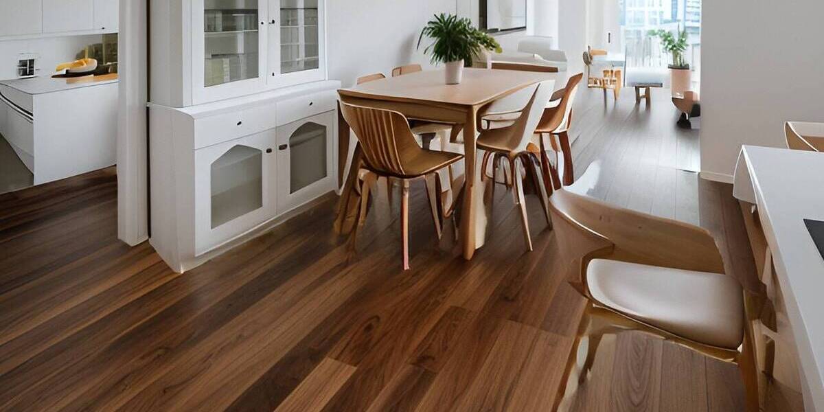 Einfamilienhaus Schömberg - 7 Zimmer, 180 m&sup2;, 178.000&euro; | Angebot:25692860